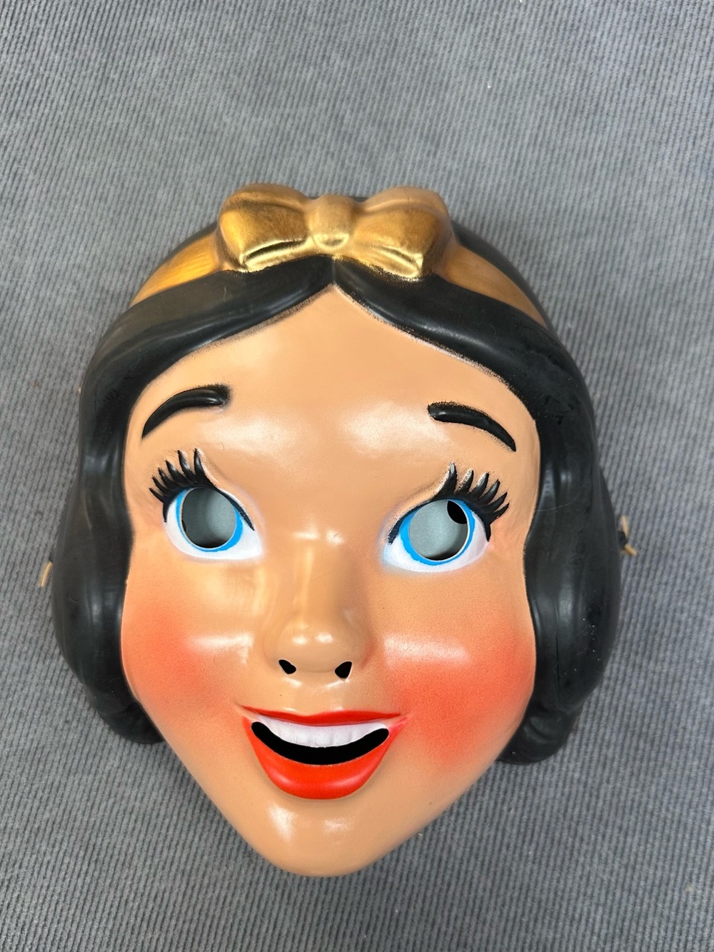 Vintage Snow White Disney Halloween mask Cesar